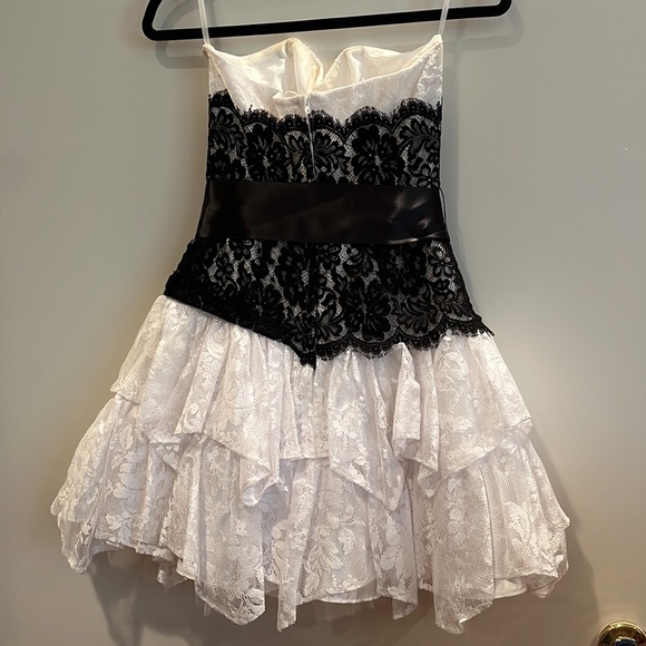 Jessica McClintock Dress - Picture 3 of 6